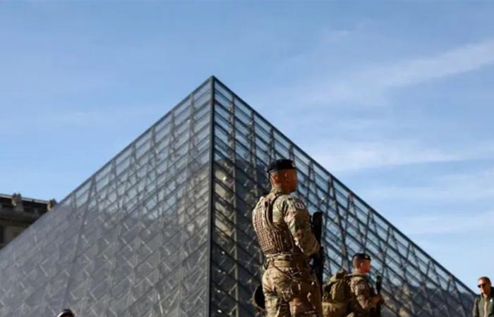 3 أشهر على سرقة القرن… أين اختفت جواهر اللوفر؟