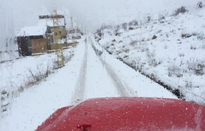 إنقاذ عائلة حاصرتها الثلوج