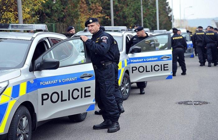 قتيل وجرحى بإطلاق نار عند مجلس بلدي في التشيك