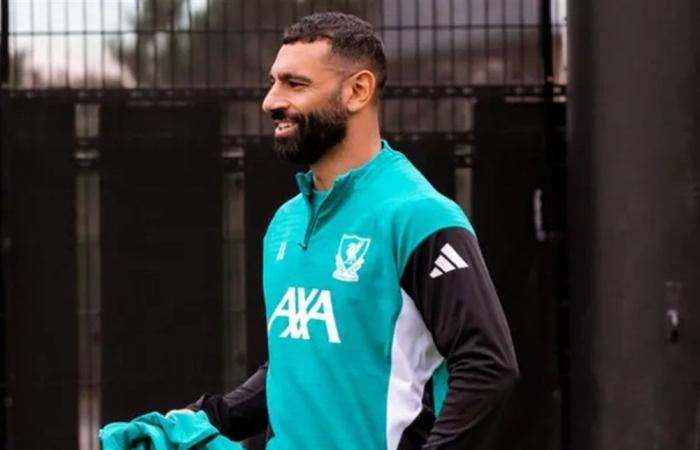 موجة غضب وإدانات واسعة بعد تعرض محمد صلاح للإساءة في مطار القاهرة