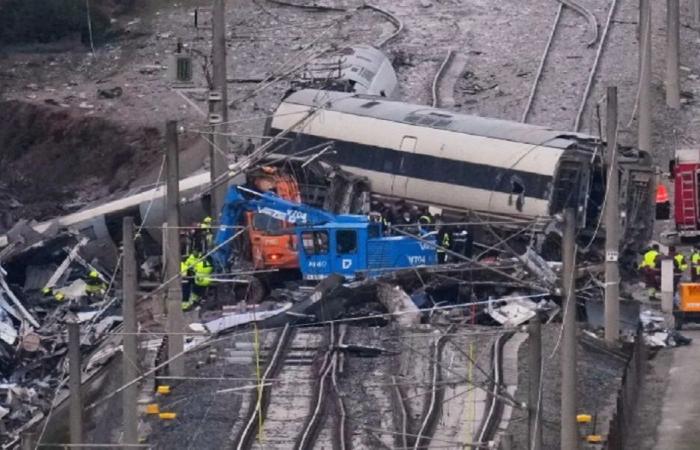 خروج قطار عن مساره بالقرب من برشلونة!