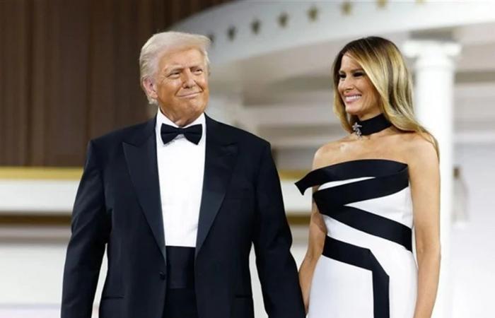 بصورة رومانسية.. البيت الابيض يحتفل بذكرى زواج الرئيس فما هي قصة ترامب وميلانيا؟