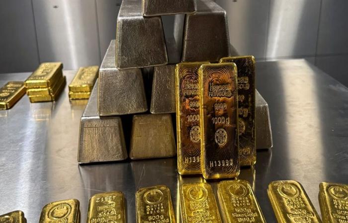 الذهب يسجّل مستوى قياسيًّا جديدًا