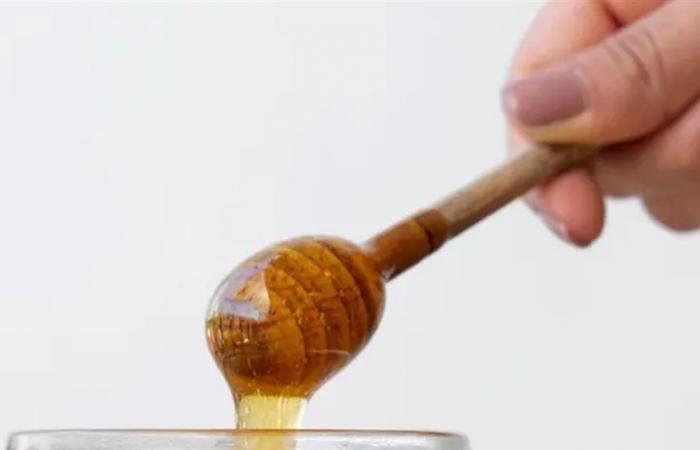 فوائد مذهلة لتناول ملعقة عسل صباحيًا.. تعرفوا عليها