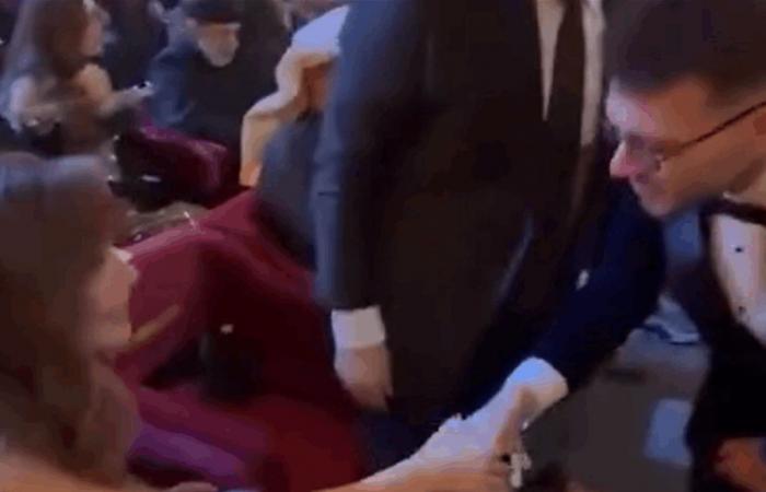 قبّل يدهُ بدل يدها وأثار الجدل.. هكذا علّق الشامي على طريقة سلامه على نانسي عجرم (فيديو)