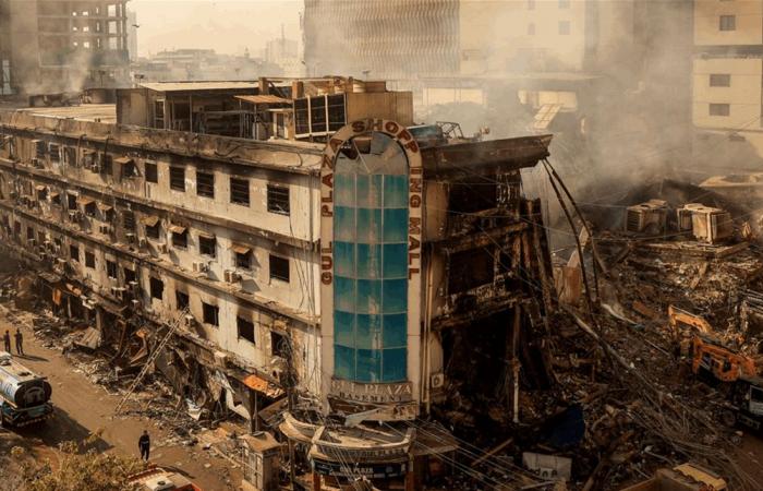 كارثة داخل فندق.. حريق أودى بحياة العشرات