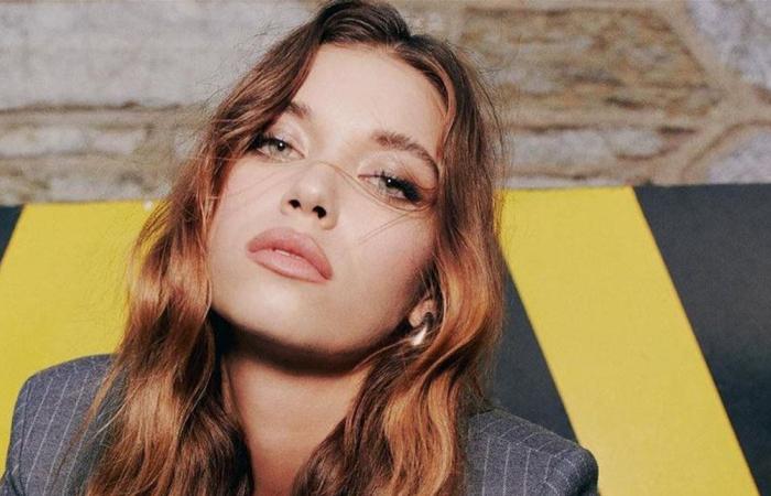 بطلة "الطائر الرفراف" ترفض مشاهد القبلات مع هذا النجم التركي الشهير.. إليكم السبب