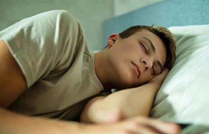 النوم المبكر يقلل خطر أمراض القلب عند المراهقين