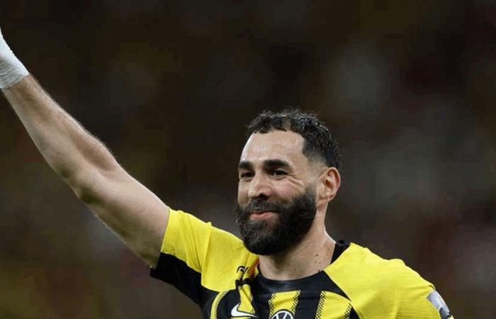 بنزيما إلى الهلال.. تقارير تتحدث عن حسم الصفقة