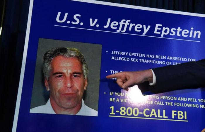 نظريات جديدة تشكك في وفاة جيفري إبستين!