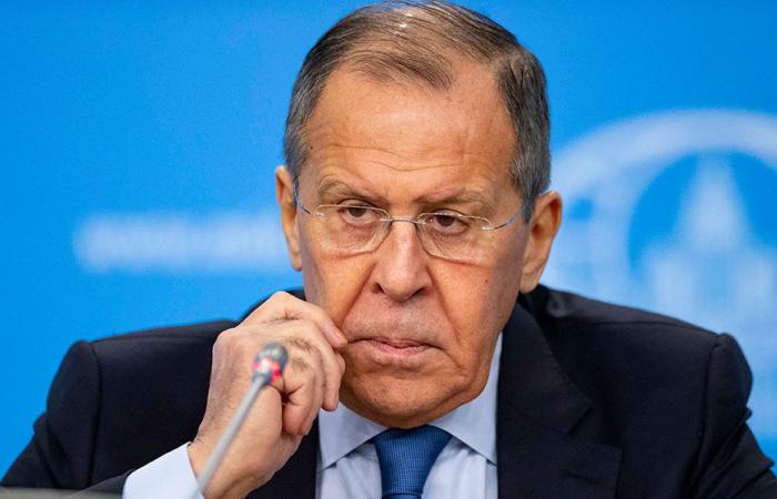 لافروف: إيران شريك وثيق لنا… ولن نقف مكتوفي الأيدي
