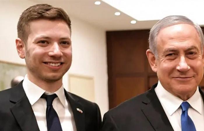مسؤول أمنيّ إسرائيليّ يُفجّر مفاجأة: هذا ما فعله يائير نتنياهو بوالده!