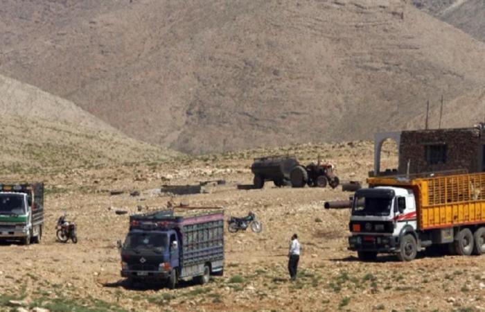 اتحادات النقل البري تحذّر من آثار قرار سوريا منع الشاحنات اللبنانية