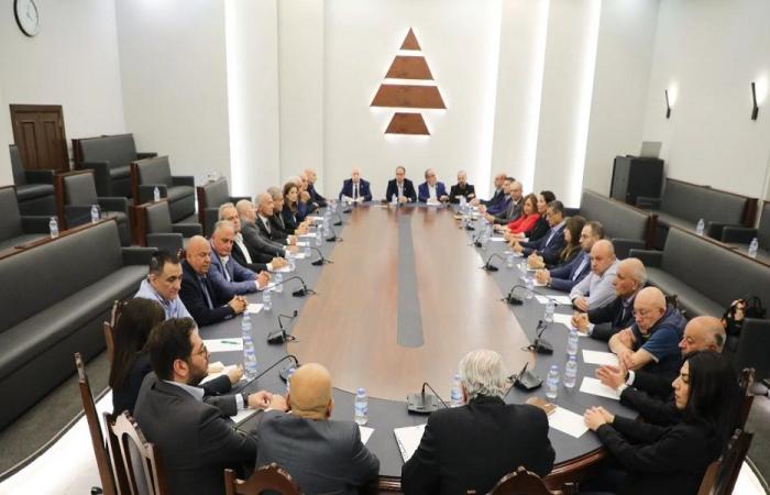 “الكتائب”: نرفض منع المغتربين من الاقتراع