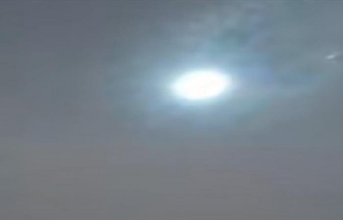 بالفيديو... ما هو الجسم الغريب الذي ظهر في سماء اليابان؟