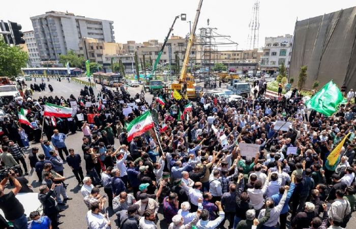 رضا بهلوي يدعو ترامب إلى “مساعدة” الشعب الإيراني
