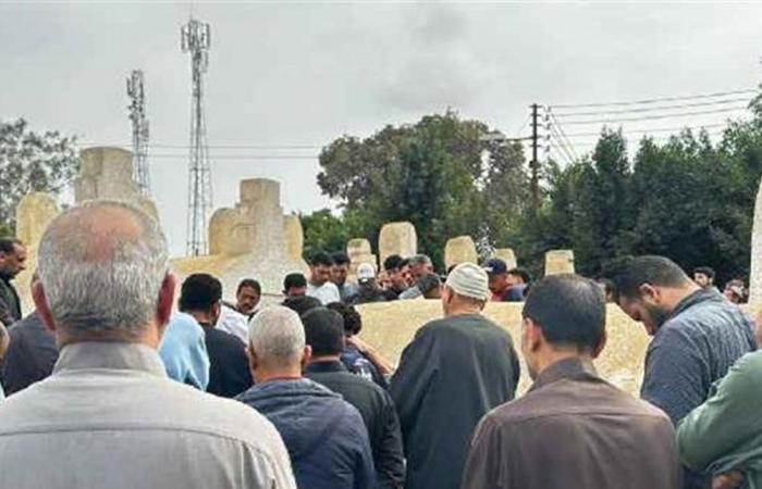 حادثة مؤلمة.. توفي أثناء أدائه صلاة الجنازة على صديقه (صورة)