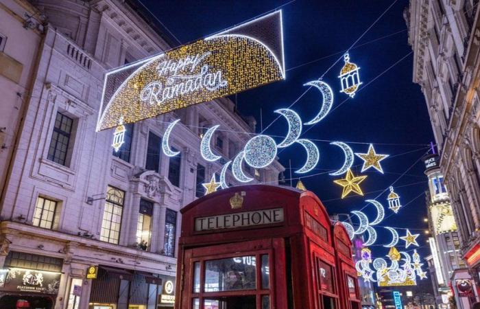 أضواء رمضان تعود إلى لندن.. 30 ألف مصباح ورسالة واحدة: "نحن هنا" (صور)