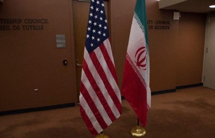 شرطان إيرانيان للمشاركة في المحادثات