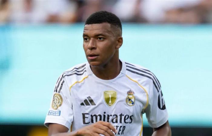 باريس سان جيرمان يسدد 4 ملايين يورو لمبابي ضمن مستحقاته المالية