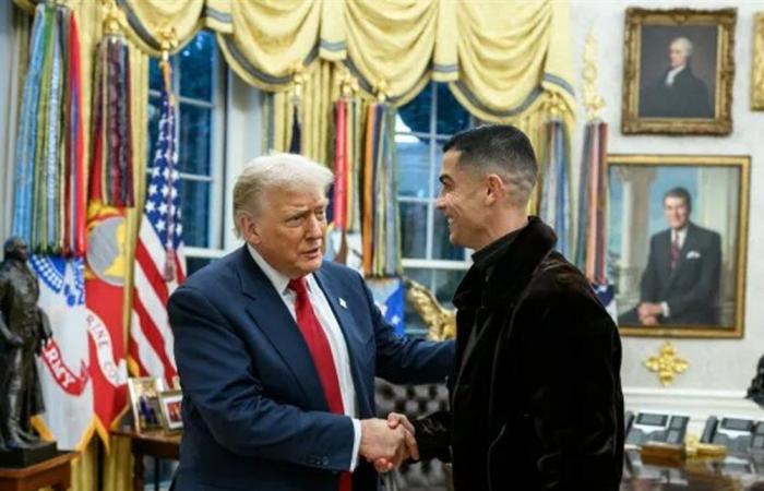 "نحتاجك سريعا".. ترامب يوجه رسالة "عاجلة" إلى رونالدو (فيديو)