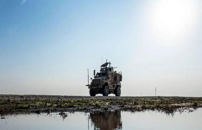 القوات الأميركية تبدأ الانسحاب من أكبر قواعدها في سوريا