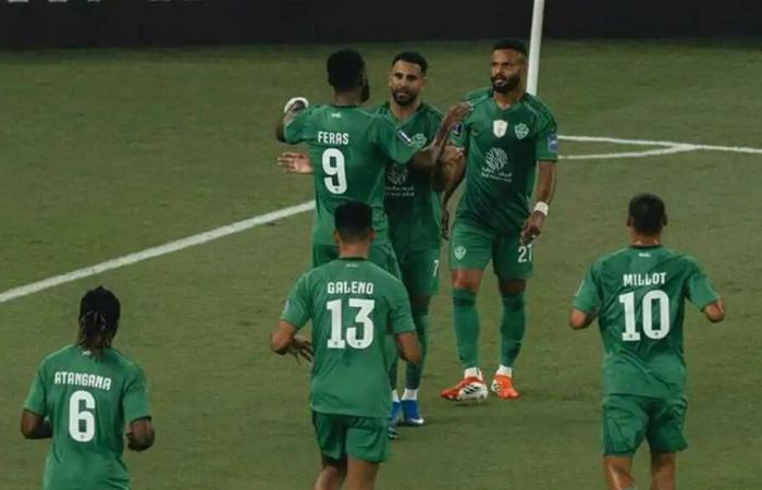 الأهلي يستعد لتقديم عرض مغرٍ للتعاقد مع مهاجم طرابزون البرازيلي