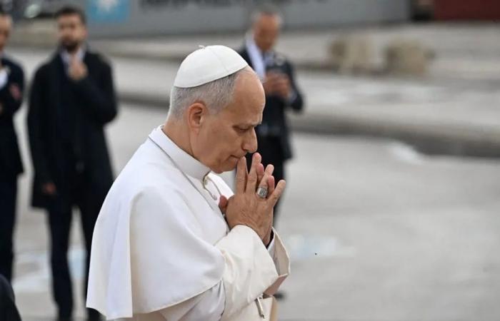 البابا يعرب عن “ألمه” لمقتل أبرياء في الشرق الأوسط