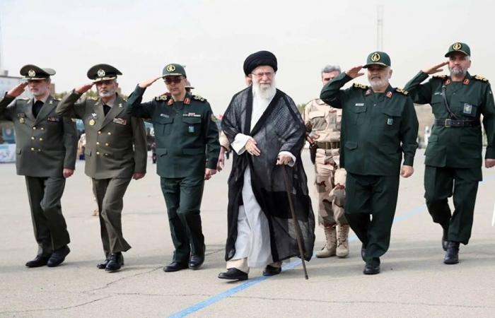 الحرس الثوري يحذر السفن الأميركية في مضيق هرمز