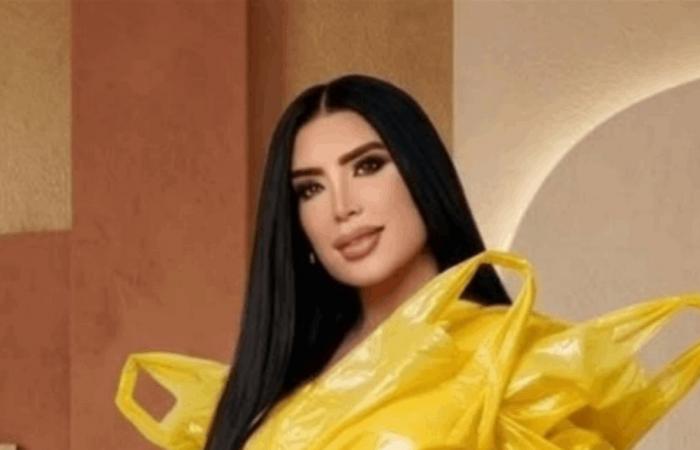 أطلت بأكياس القمامة.. فنانة عربية تثير الجدل بآخر جلسة تصوير والجمهور ينتقدها (صور)