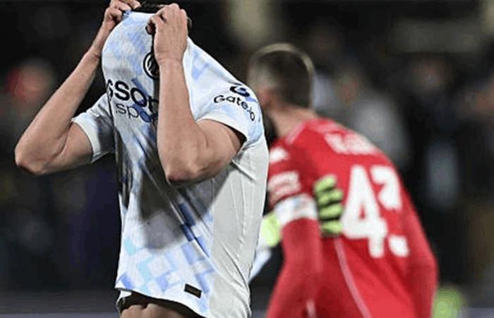 إنتر يفشل مجدداً.. تعادل جديد أمام فيورنتينا يفاقم نزيف النقاط