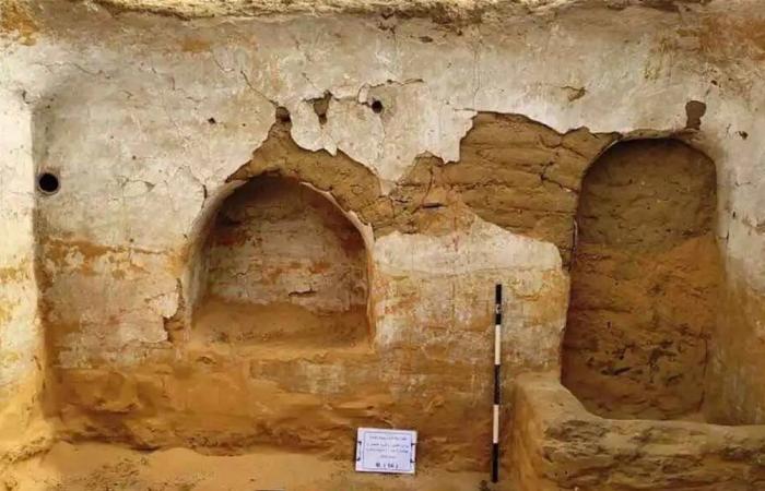 كنزٌ من القرن الرابع.. اكتشاف "أسرار الرهبان" في قلب الواحات المصرية