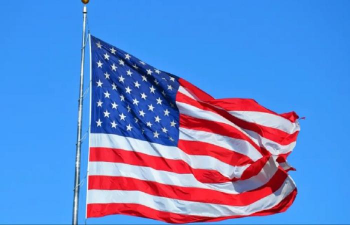 القيادة الأميركية تعلن مقتل قائد البحرية في الحرس الثوري