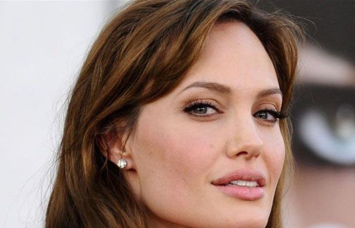 الموت يُؤلم أنجلينا جولي: أيامه الأخيرة كانت هادئة ومليئة بالسلام