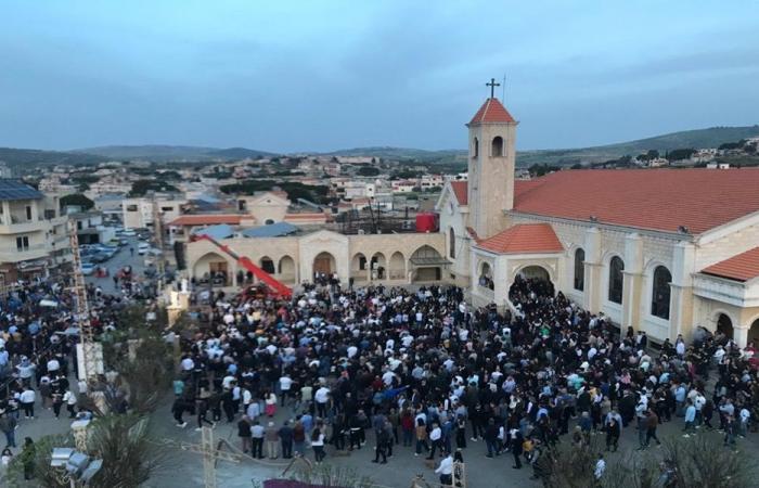 بالفيديو: رغم المخاطر… أهالي رميش يحيون صلوات الجمعة العظيمة