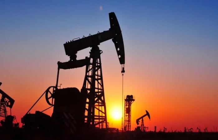 ارتفاع أسعار النفط واستقرار الذهب عالميا