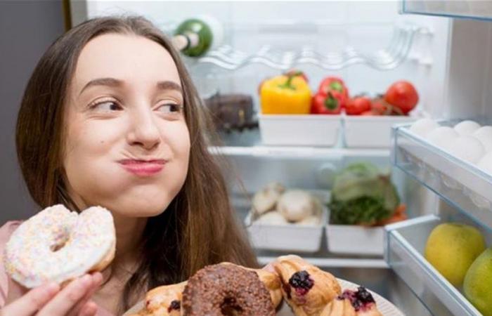 كيف يؤثر الإفراط في الحلويات على القلق؟