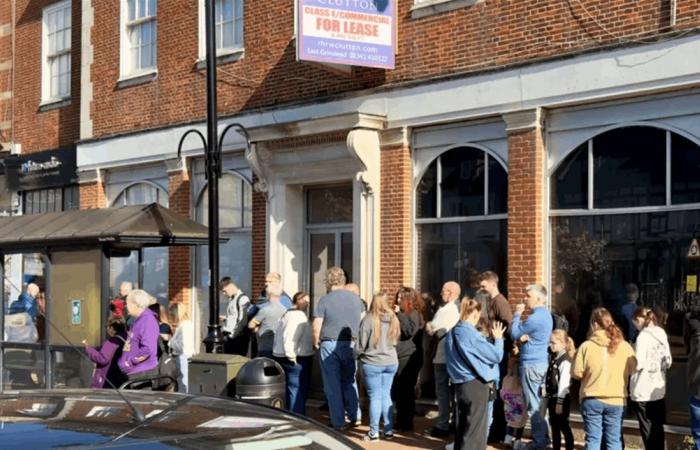 طوابير للحصول على إصدارات حصرية في "يوم متاجر الأسطوانات"