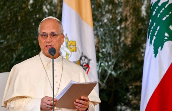 البابا لاوون يأسف لاعتبار مواقفه بمثابة جدل مع ترامب