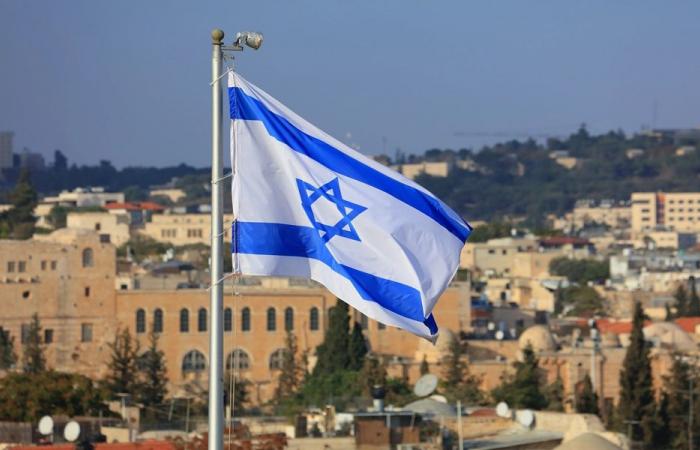 إسرائيل تبحث وقف اطلاق النار في لبنان ومضيق هرمز