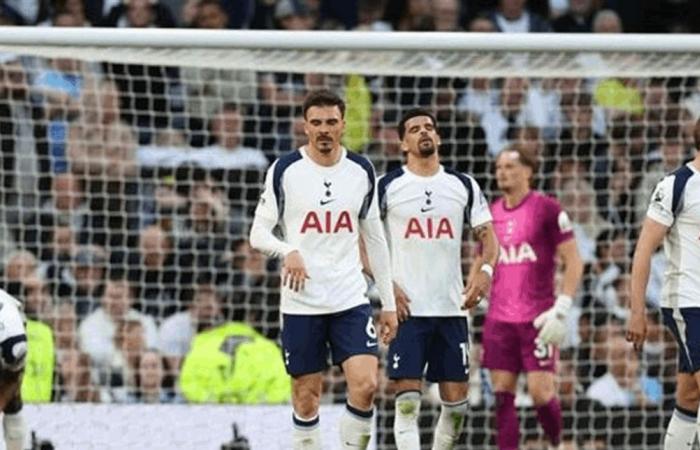 بطل أوروبا على حافة الهاوية.. توتنهام يُصارع شبح الهبوط الأول منذ 49 عاماً