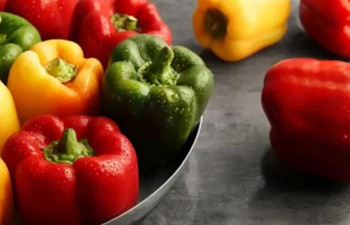 الفلفل الأحمر يتصدر… لكن سرّ المناعة ليس لونًا واحدًا!