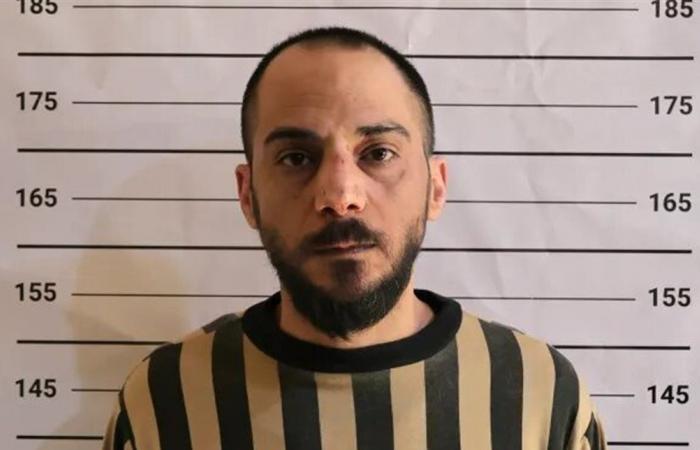 بعد اعتقال أمجد يوسف.. هكذا علّق نجم سوري على الأمر