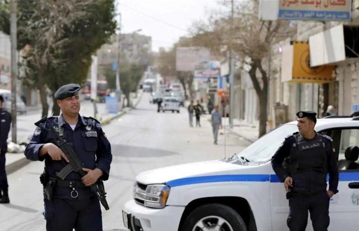 جريمة مروعة.. أب يقتل أطفاله الثلاثة داخل مزرعة