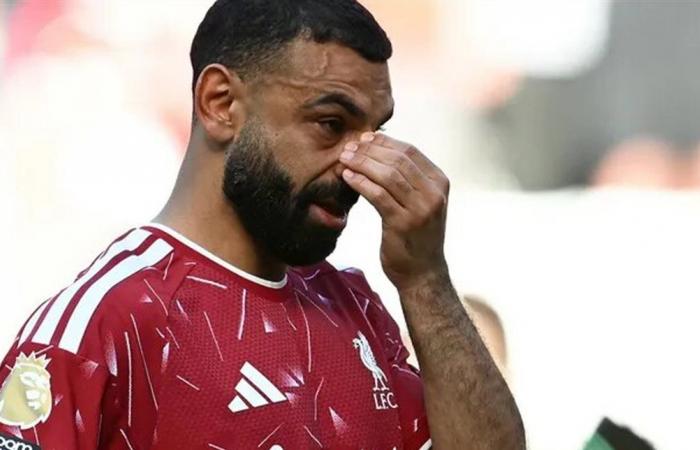 محمد صلاح يودّع جماهير ليفربول متأثراً