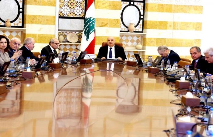 دعوة قاسم لإسقاط الحكومة تكشف تباينًا مع بري