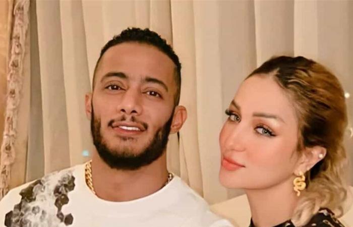 برفقة زوجته.. محمد رمضان يؤدي مناسك الحج (صور)