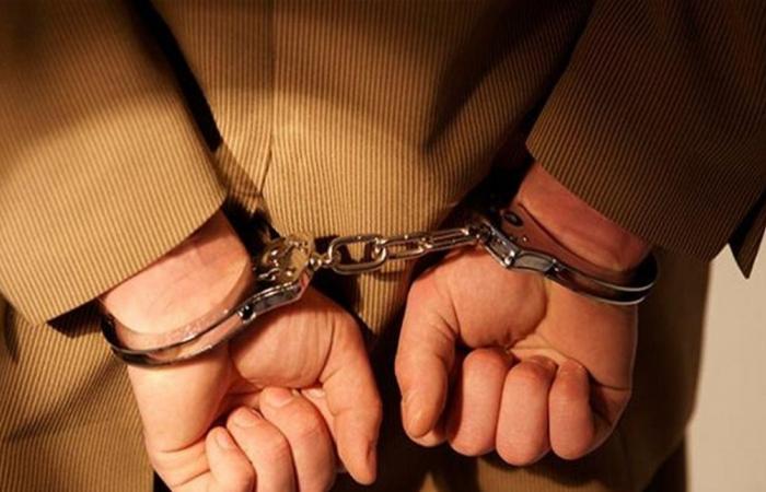 توقيف رجل أعمال... "نصب" على فنان شهير!