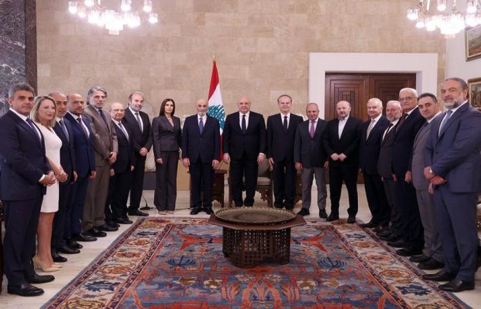 عون: لن أتراجع عن التفاوض والأمور في طور الحلحلة!