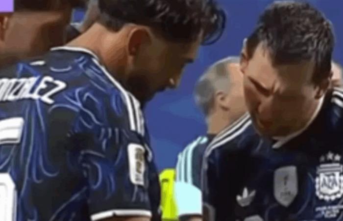"ملاحظات سرّية" تضحك ميسي بعد إقصاء إنكلترا (صورة)
